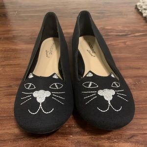 Cat flats